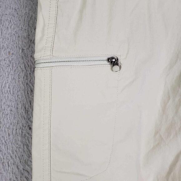 LL Bean Pants Crop Womens Size 8 Straight Leg Outdoor Hiking Capri Khaki - Picture 4 of 10